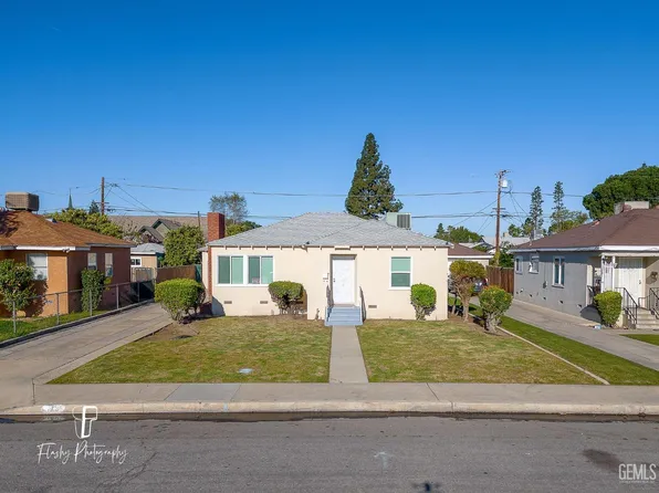 23 Western Dr, Bakersfield, CA 93309