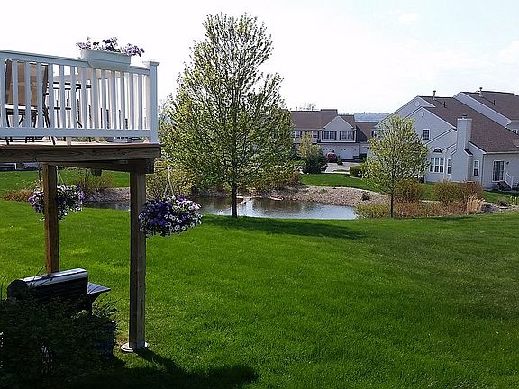 907: Rear Corner View: Pond