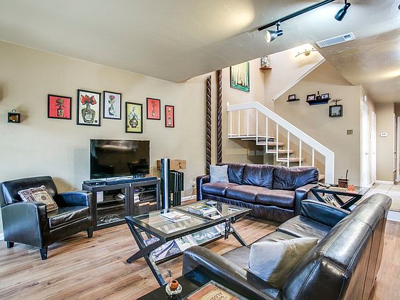 5th image of 9126 Emberglow Ln