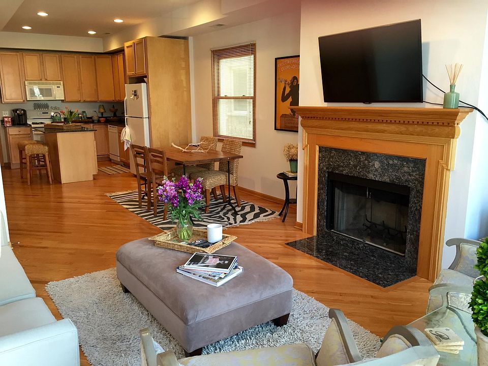 1st image of 1321 W Belmont Ave APT 2R