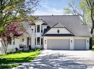 15511 Pierce Cir, Omaha, NE 68144