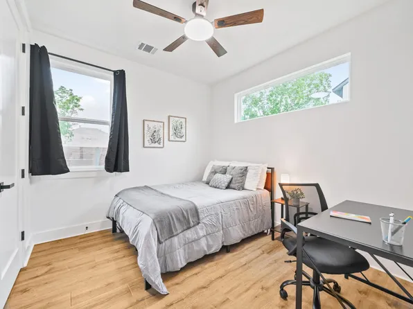 (undisclosed Address), Austin, TX 78752