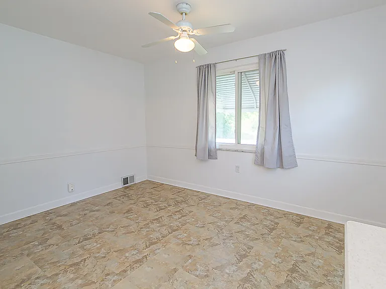 1248 Webb Rd #2 — Photo 11