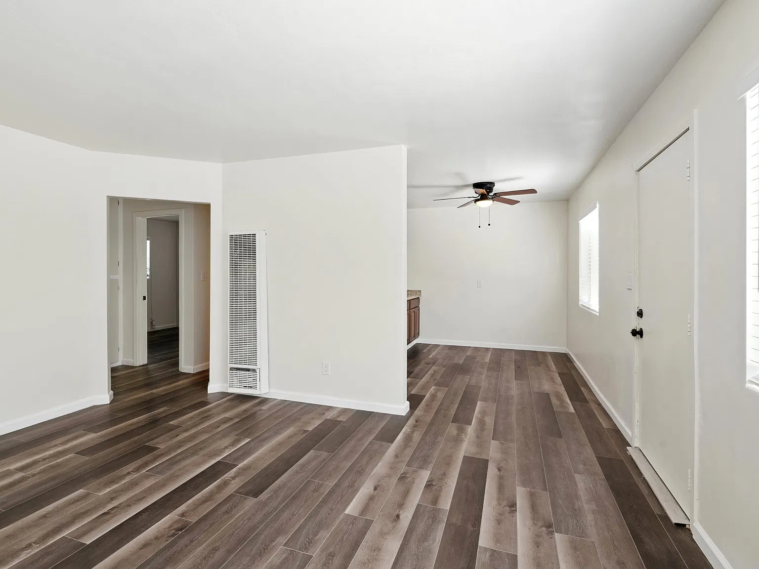 3105 B St — Photo 2