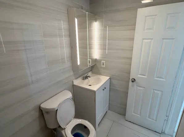 106 NW 12th Ave #2, Dania, FL 33004
