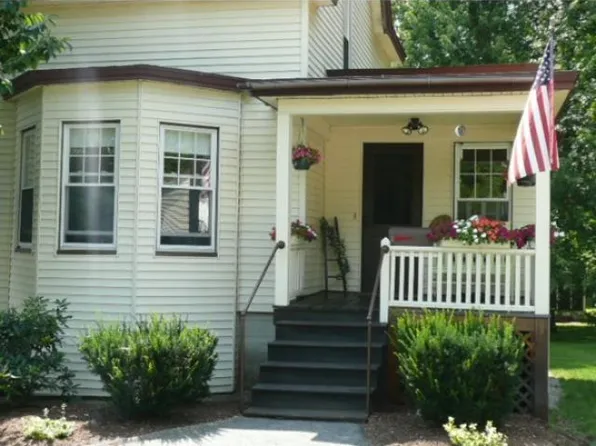 12 Millard St, Pembroke, NH 03275