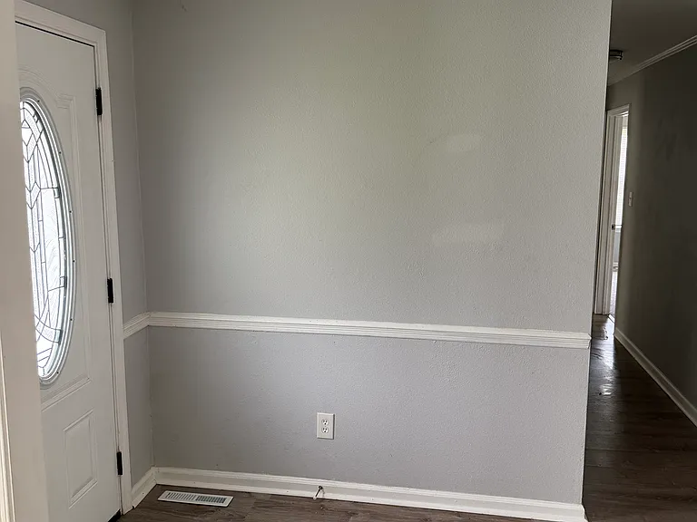 2825 Holiday Point Dr — Photo 2