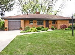 185 Cambridge Rd, Des Plaines, IL 60016