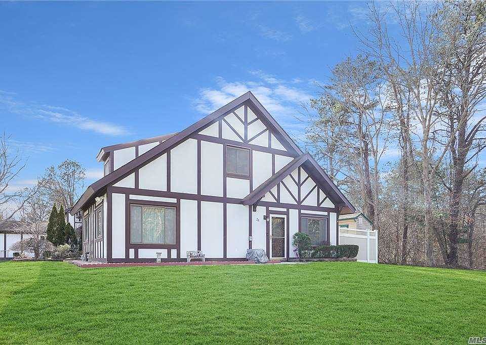 1st image of 28 Amesworth Ct