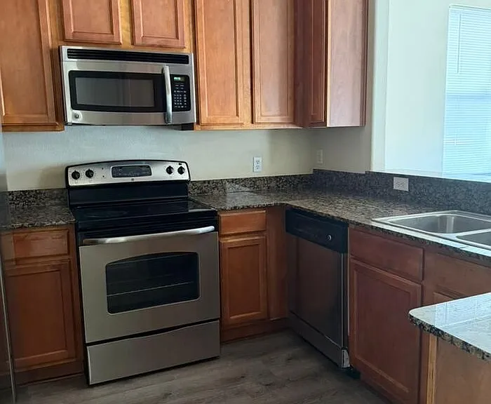 4377 Gardenstone Ct — Photo 34