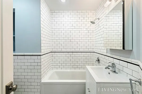 Rented by Living New York | media 41