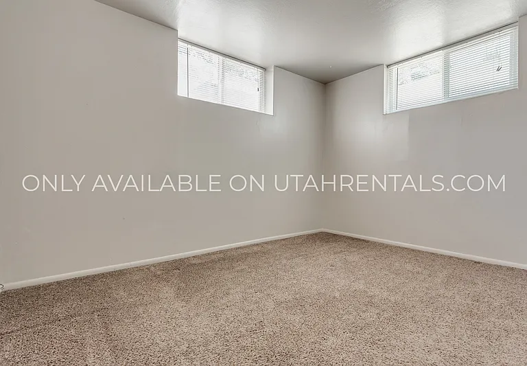 322 E Robert Ave #1 — Photo 16