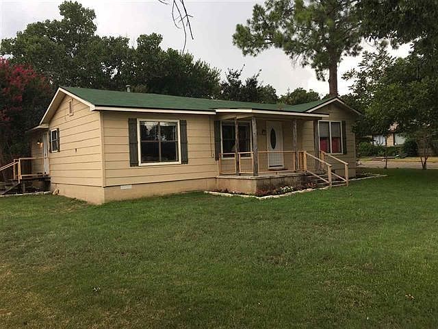 1st image of 810 N Vandeveer St