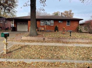 7920 Steinway Rd, Lincoln, NE 68505