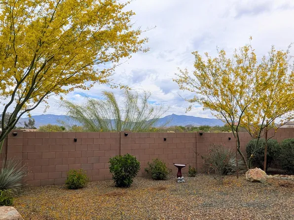 11825 E Becker Dr, Vail, AZ 85641