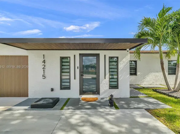 14215 Jackson St, Miami, FL 33176