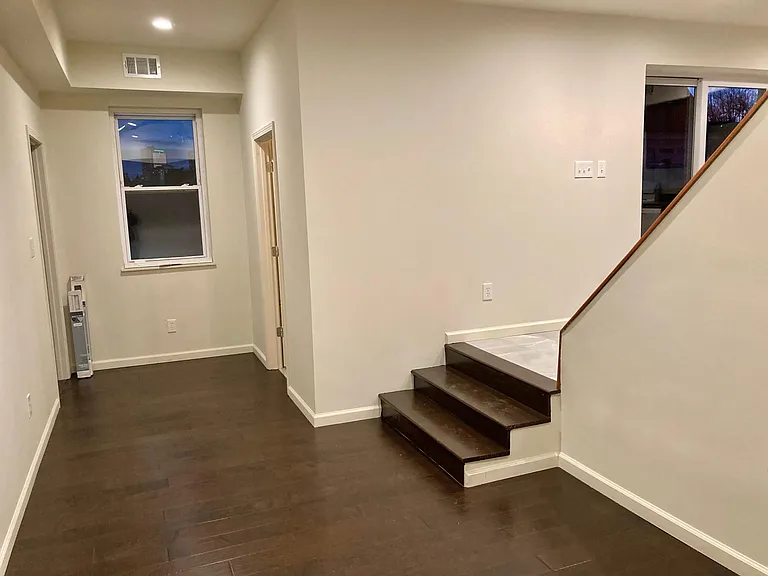 1000 Cedar Ave #4 — Photo 15
