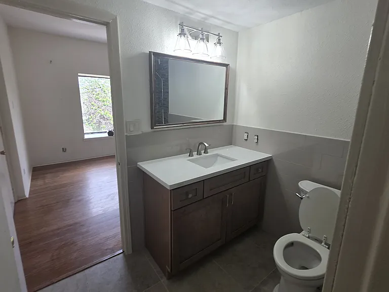 S Braeswood Blvd — Photo 4