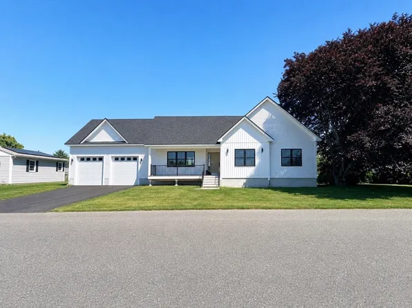 115 Ricketson St, New Bedford, MA 02744
