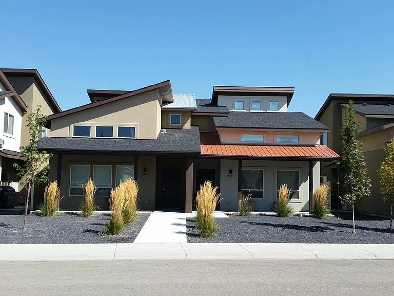 2792 N Leblanc Way — Photo 1