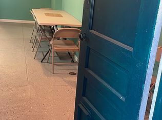 105 Darst Rd, Saint Louis, MO 63135