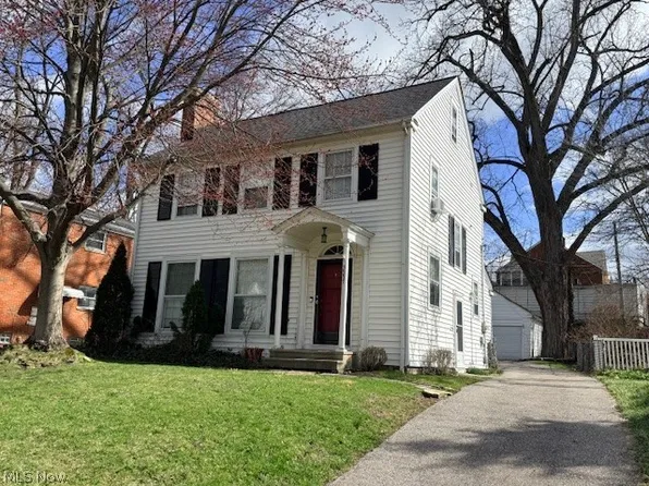 3557 Glencairn Rd, Shaker Heights, OH 44122