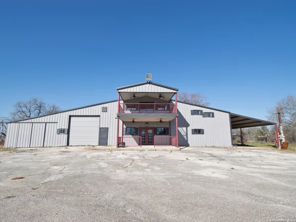 5673 FM 1628, Adkins, TX 78101