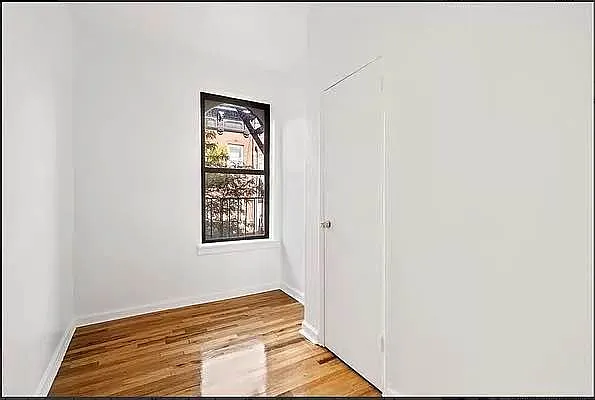 Rented by REAL New York | media 11