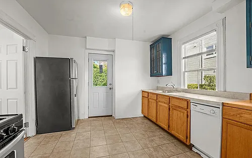 299 Bruce Park Ave #1 Photo 1