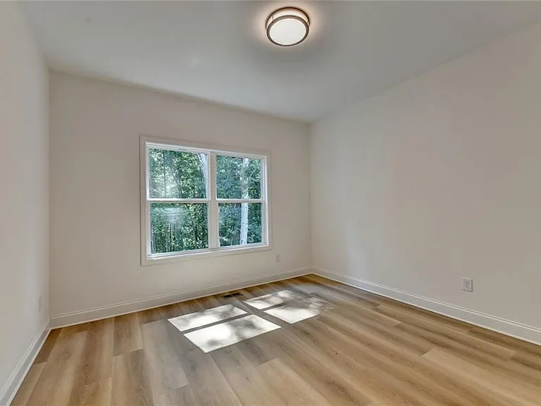 9135 Fox Trail Ln — Photo 33