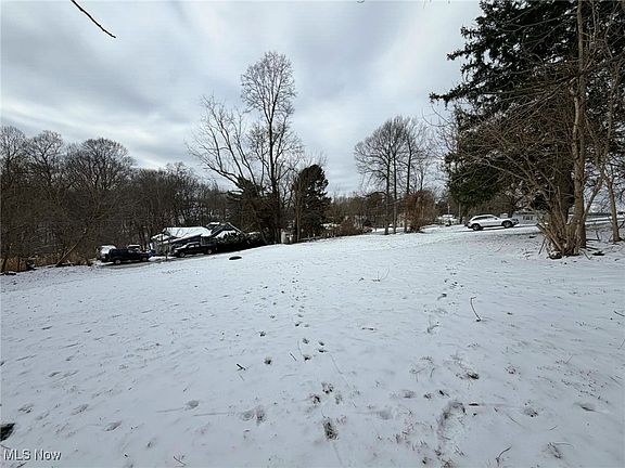5th image of 1308 Sunrise Ave