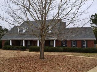 55 Cedar Pl, Wetumpka, AL 36093