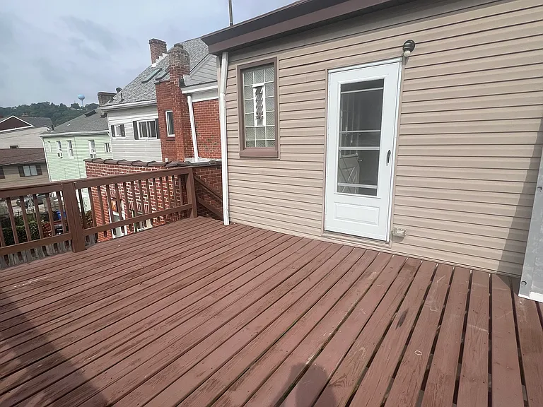 513 Edmond St #2 — Photo 3