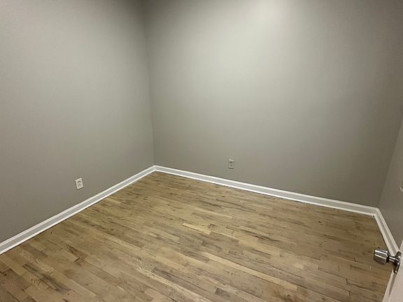 5th image of 6707 S Langley Ave #2