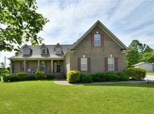6508 Silver Crest Ln, Tobaccoville, NC 27050
