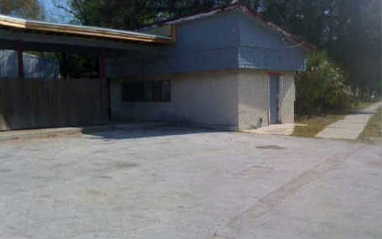 2nd image of 926 S 8th St
