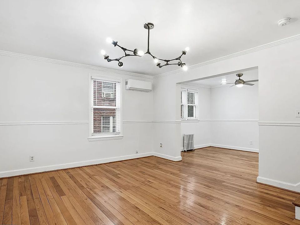 1st image of 742 Congress St SE