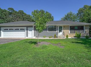 8009 Monroe St NE, Spring lake park, MN 55432