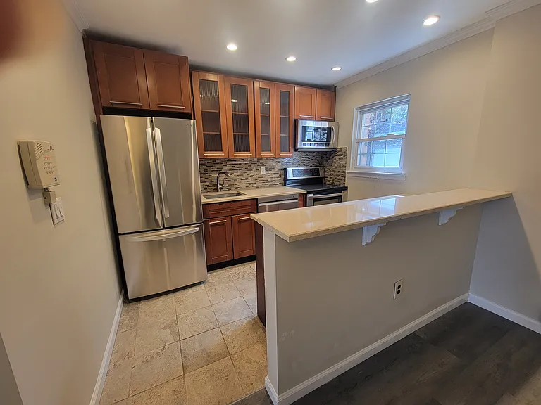 Kitchen pic#1