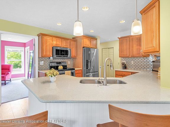 3rd image of 13641 Pearwood Dr #93