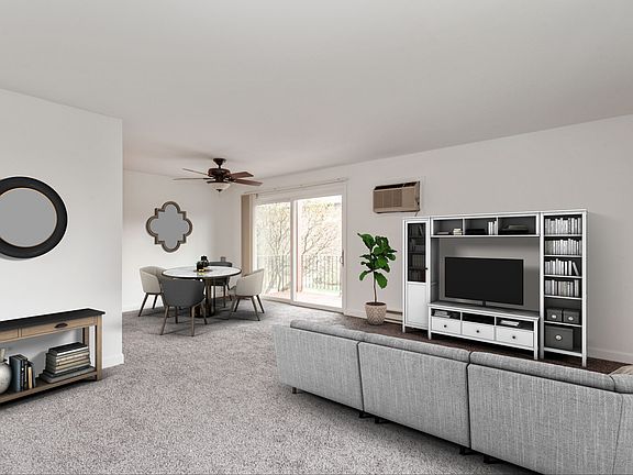 4th image of 15812 Terrace Dr #Ro2
