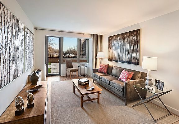 5th image of 245 E 124th St APT 9G