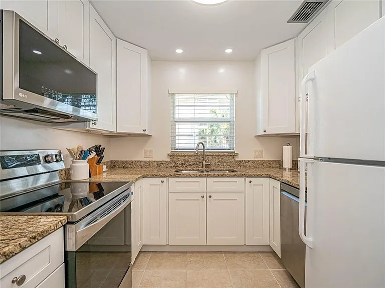 34 Vista Gardens Trl #107 — Photo 10