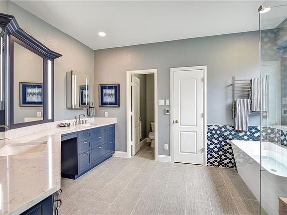 4th image of 3701 Acton Dr