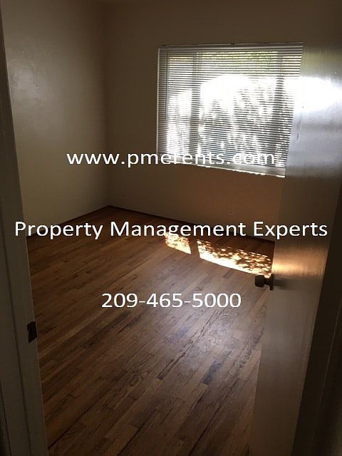 2nd image of 1206 W Churchill St