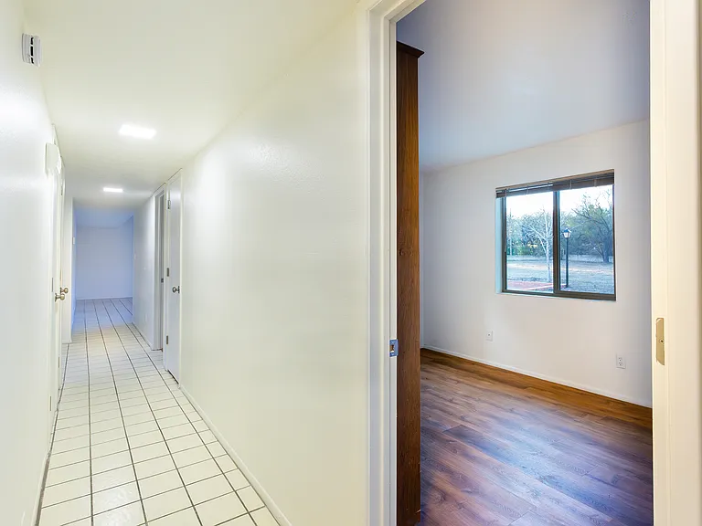 1714 W Meadow Hills Dr — Photo 19