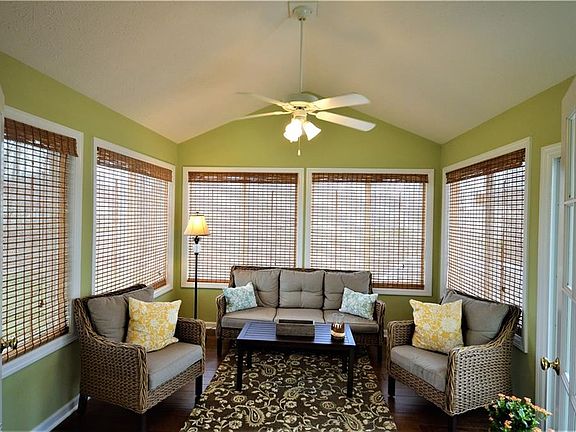 3rd image of 1657 Walsh Dr