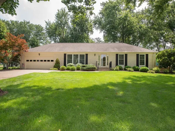 4913 Hawthorne Ridge Dr, West Lafayette, IN 47906