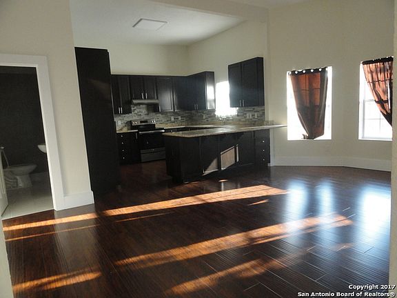 4th image of 1638 W Olmos Dr