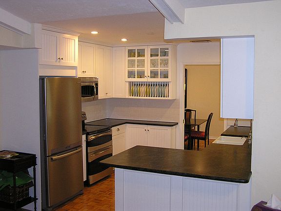 2nd image of 2420 NW 38th St